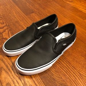 *NEVER WORN* Vans Classic Leather Slip Ons